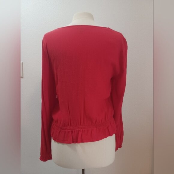 Express Ruched V neck Red Top, L - Picture 3 of 10